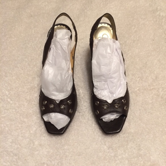 Jessica Simpson Open Toe Shoes - Picture 3 of 6